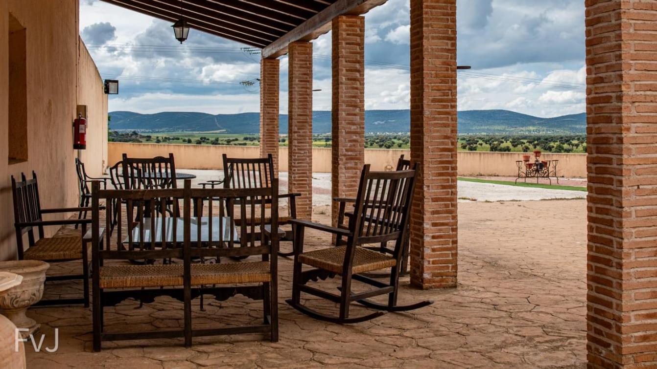 Finca Casa Rural De La Mata Толедо Екстериор снимка