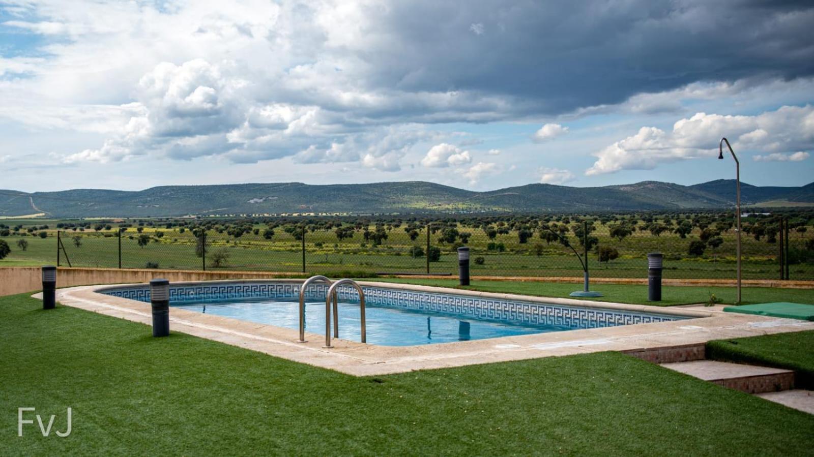 Finca Casa Rural De La Mata Толедо Екстериор снимка